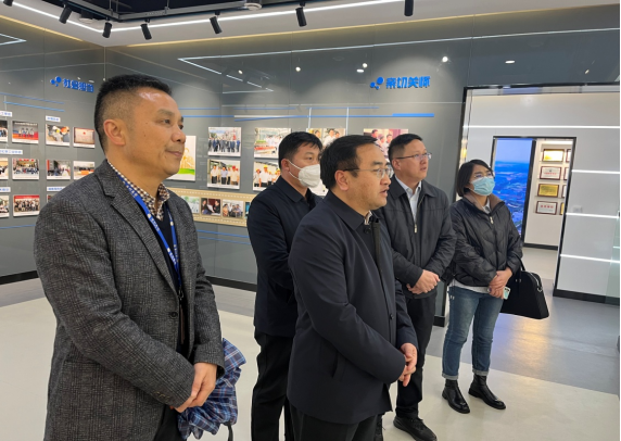 海利集團(tuán),長(zhǎng)沙殺蟲劑,長(zhǎng)沙光氣衍生物,長(zhǎng)沙氨基酸保護(hù)劑,長(zhǎng)沙鋰離子電池材料 海利集團(tuán),長(zhǎng)沙殺蟲劑,長(zhǎng)沙光氣衍生物,長(zhǎng)沙氨基酸保護(hù)劑,長(zhǎng)沙鋰離子電池材料